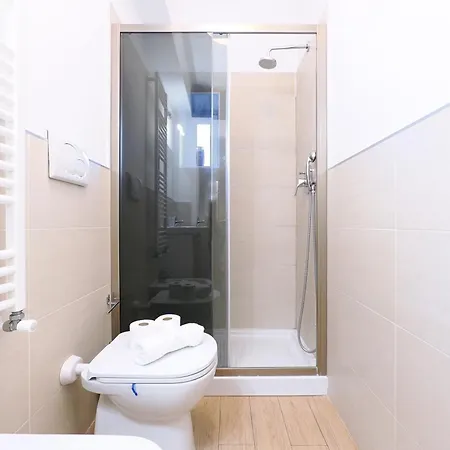 Primopiano - Melzo A Appartement *
